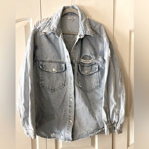 Vervet Distressed Jean Jacket Light Wash 2X